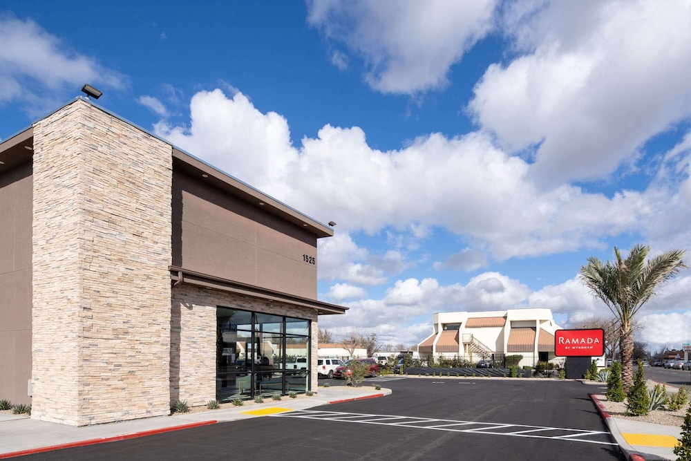 Ramada by Wyndham Modesto Yosemite Area 40/43