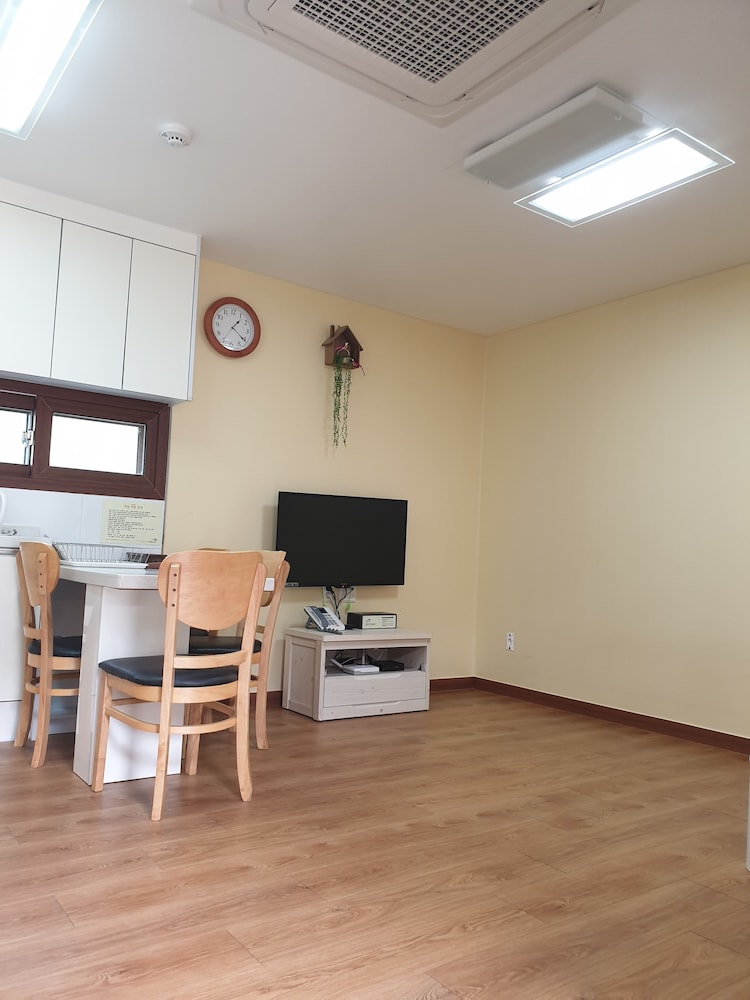 Damyang Meta Pension 18/35
