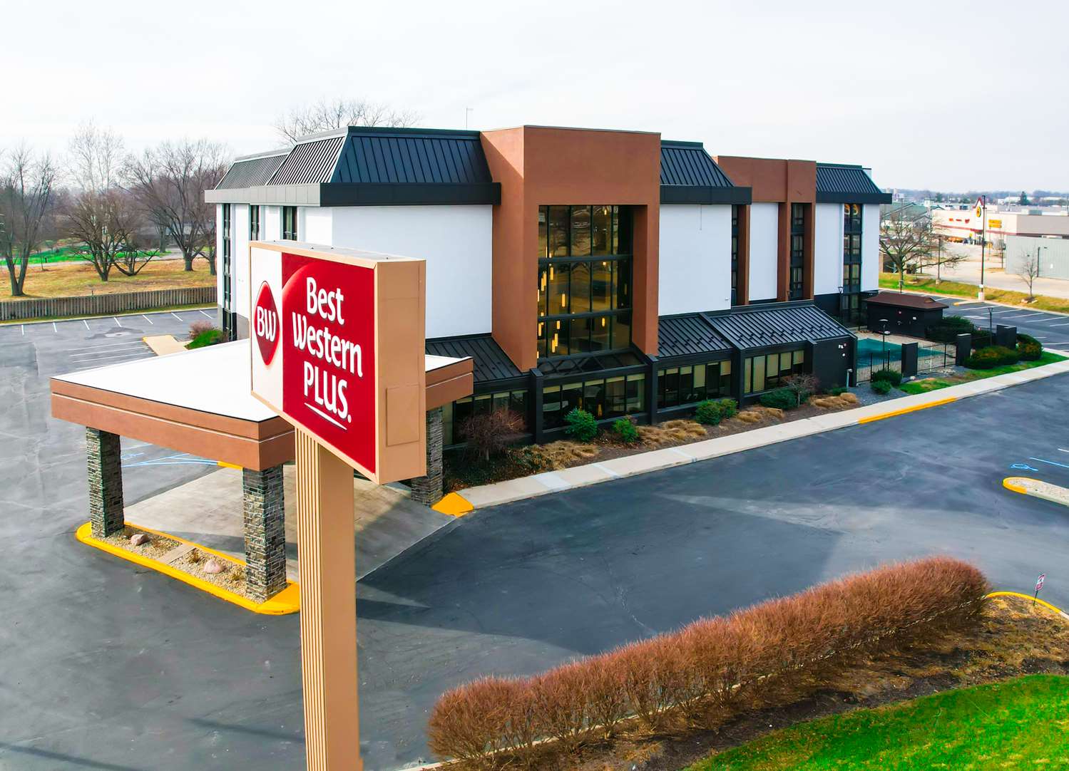 Best Western Plus Indianapolis North at Pyramids 28/29