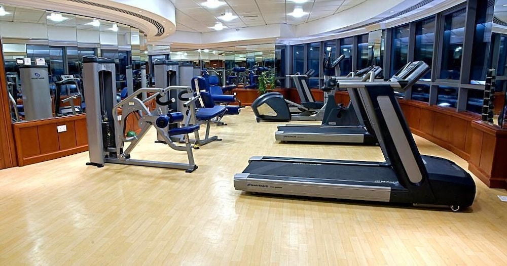 DoubleTree by Hilton Dubai Port Saeed. 33/65