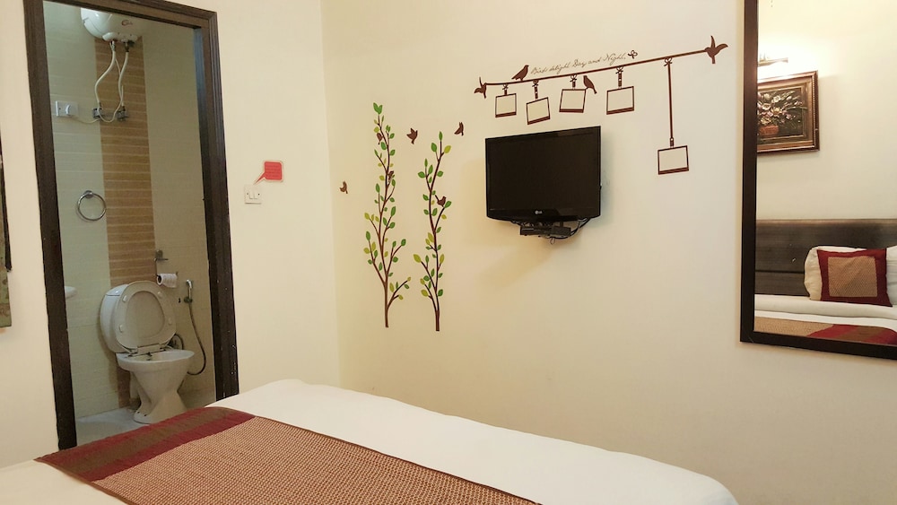 Hotel Delhi Aerocity 42/75