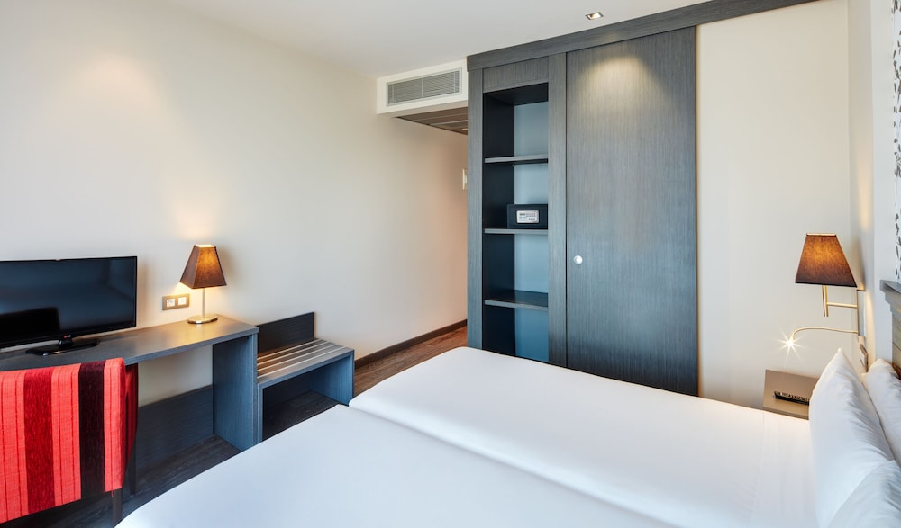 STANDARD, SINGLE, DOUBLE OR TWIN BED