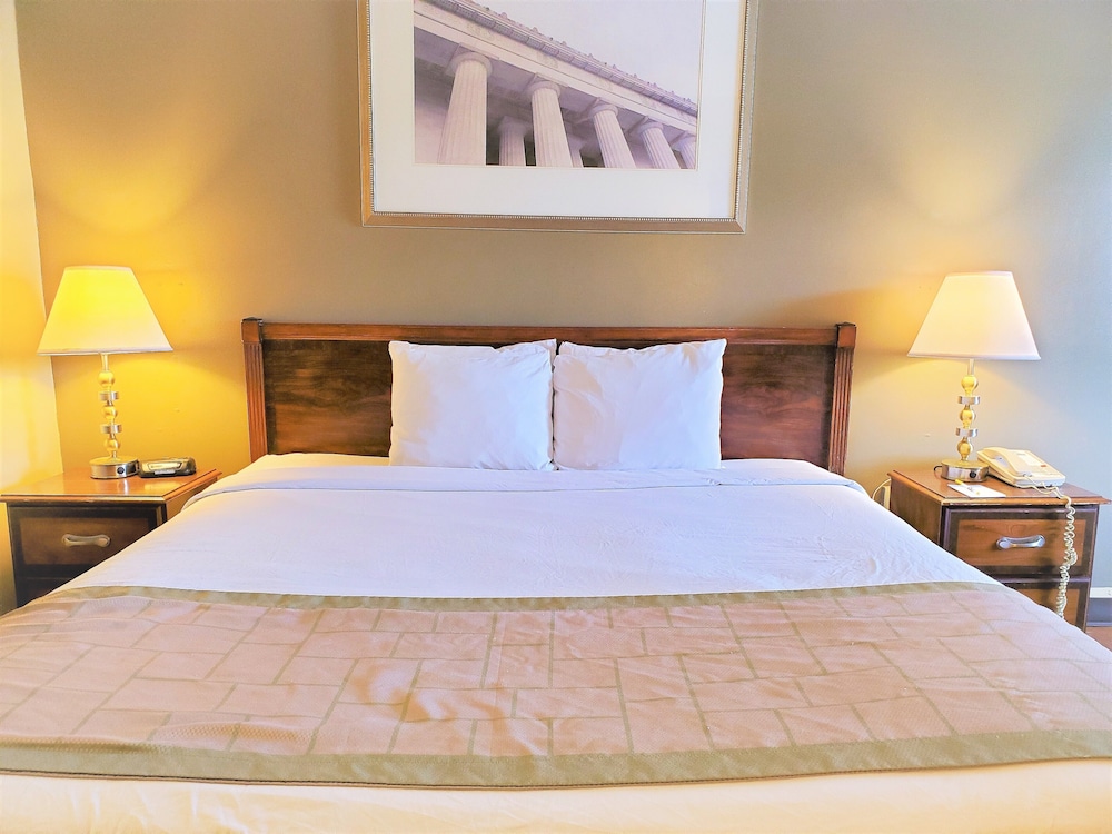 Days Inn by Wyndham Towson 11/29