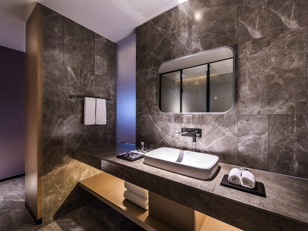 Mercure Suzhou Downtown 75/75