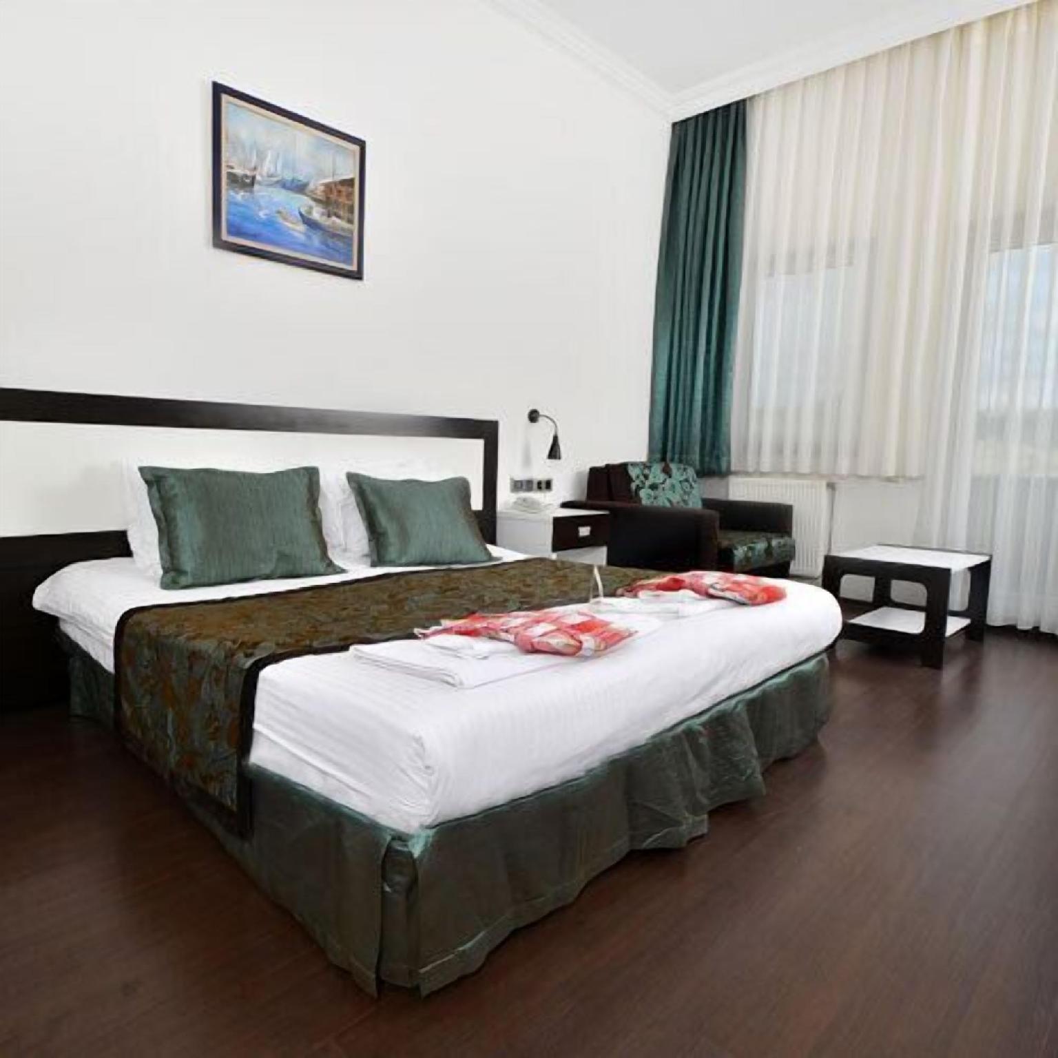 DOCS HOTEL THERMAL CLINIC 9/38