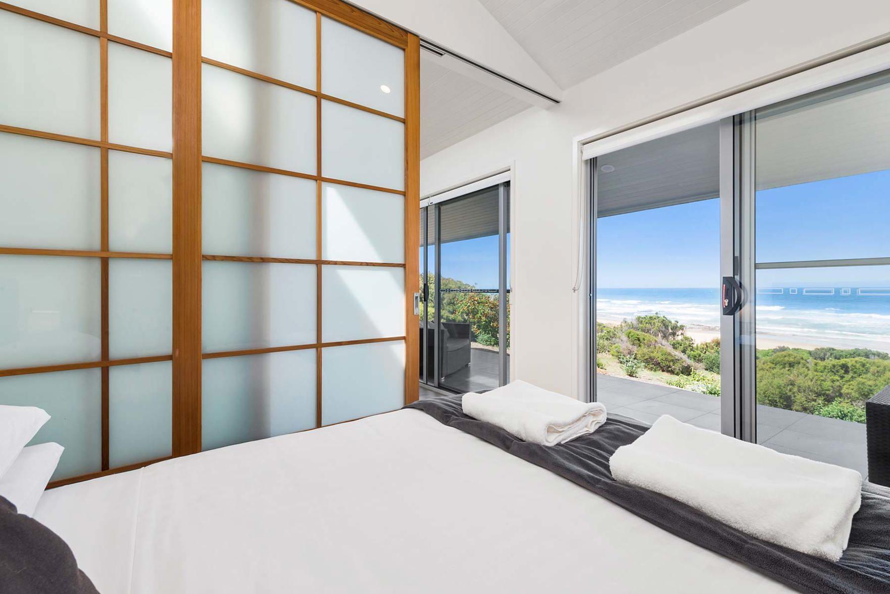Lodge, Beach View
