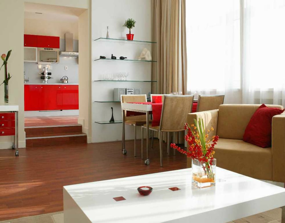 Mamaison Residence Sulekova Bratislava 42/50