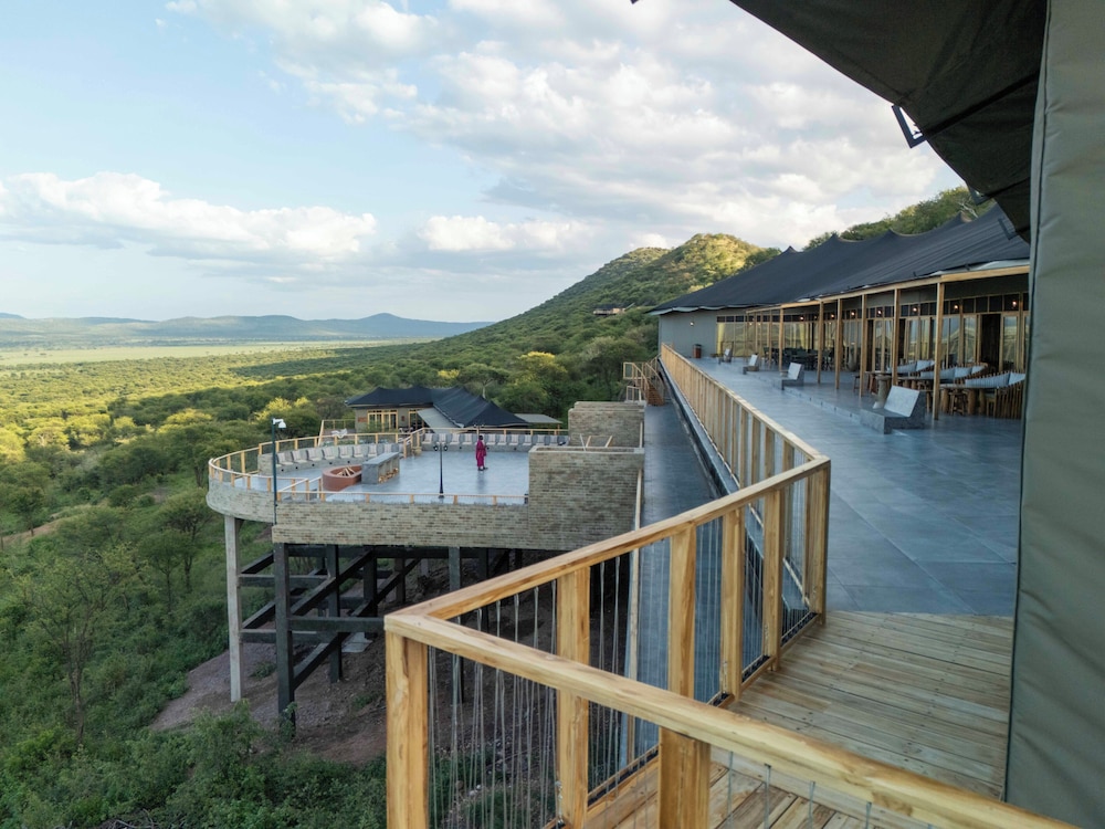 Neptune Serengeti Luxury Tented Camp 6/50