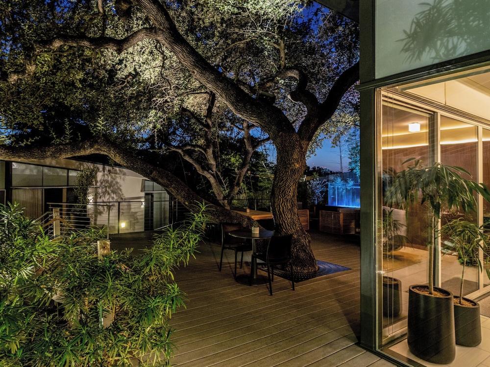 Frame Hotel - Treehouse (formerly Kimber Modern) 38/46
