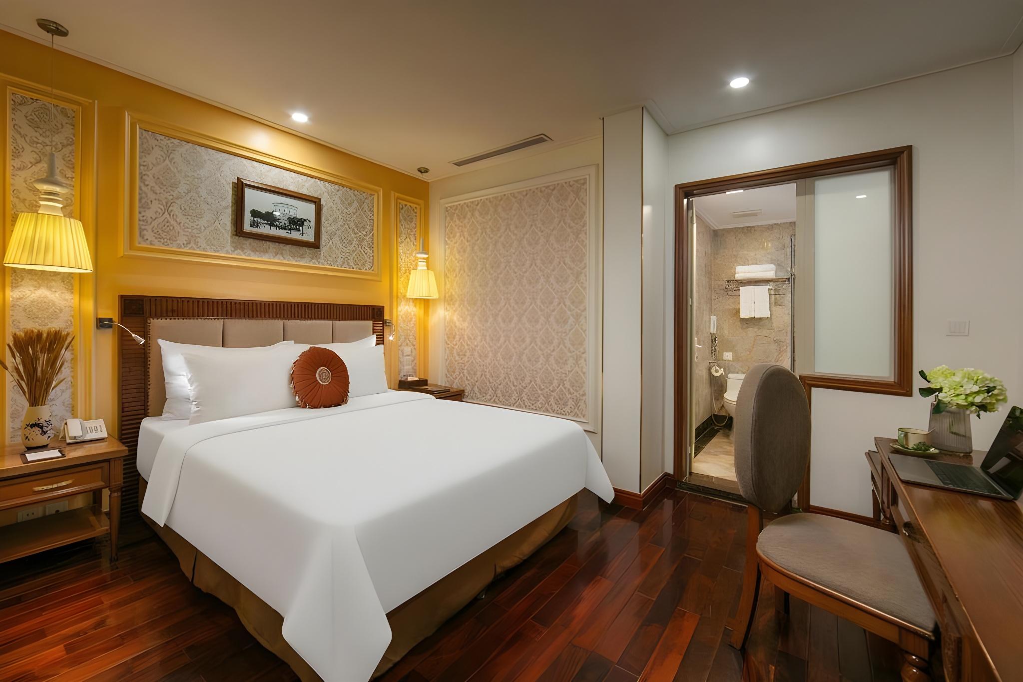 Romance, Classic, Double Bed, No Window