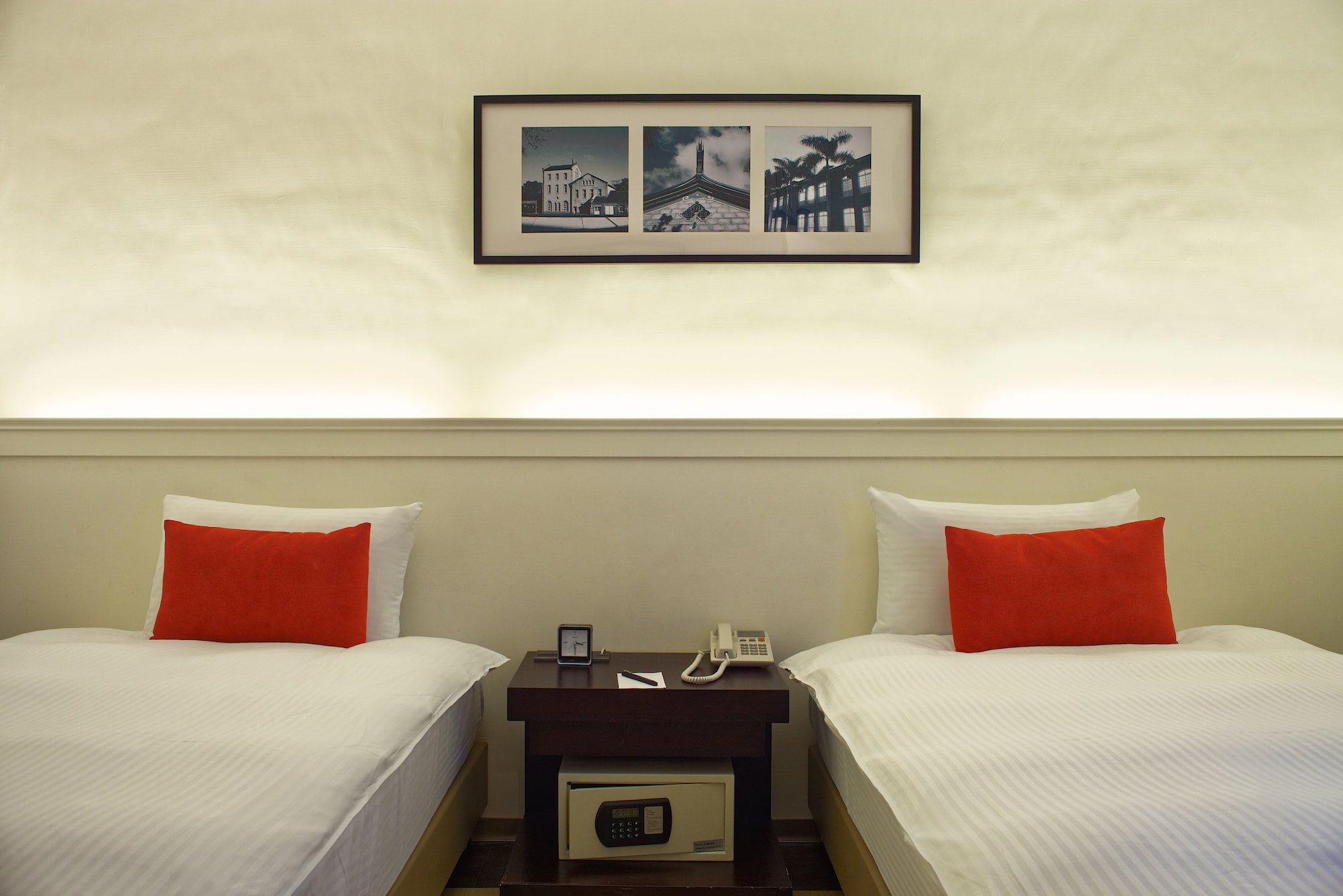 SUPERIOR, DOUBLE BED