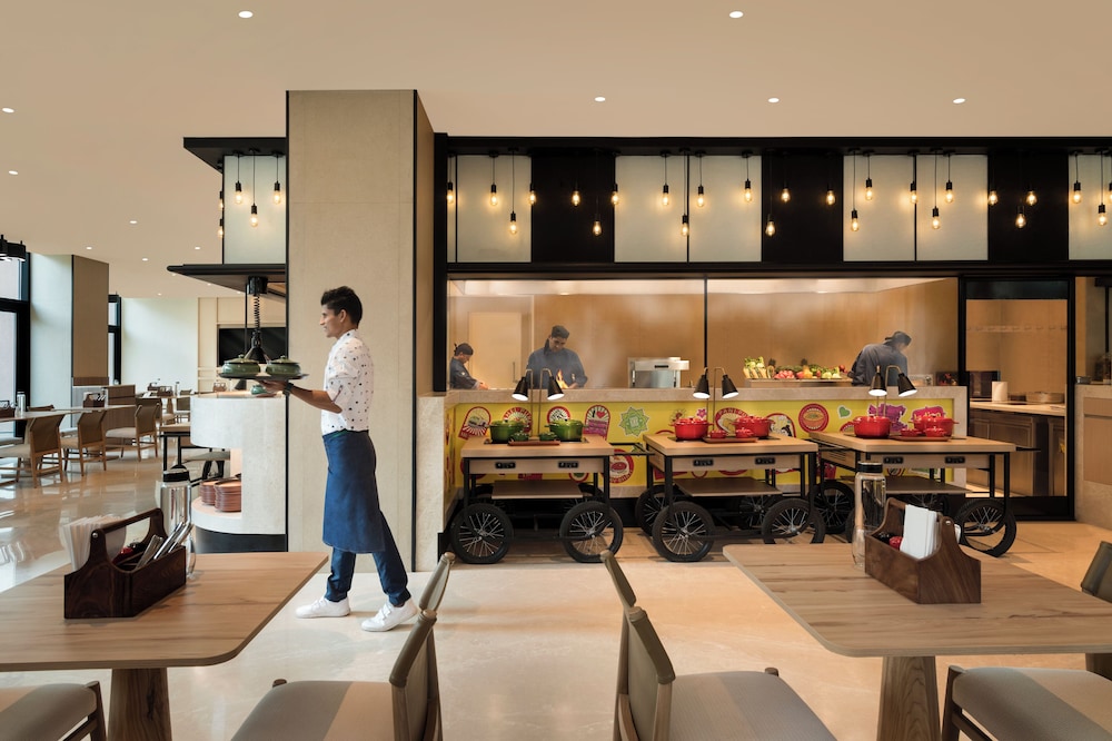 Ibis Mumbai BKC 59/75