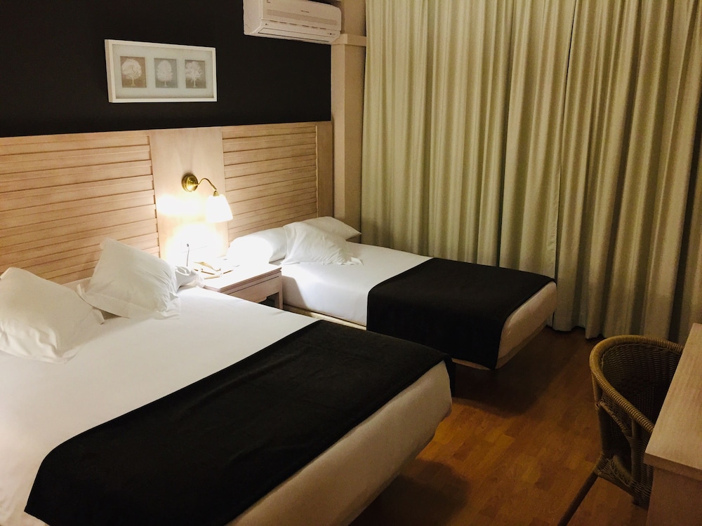 Arriadh Hotel 32/64