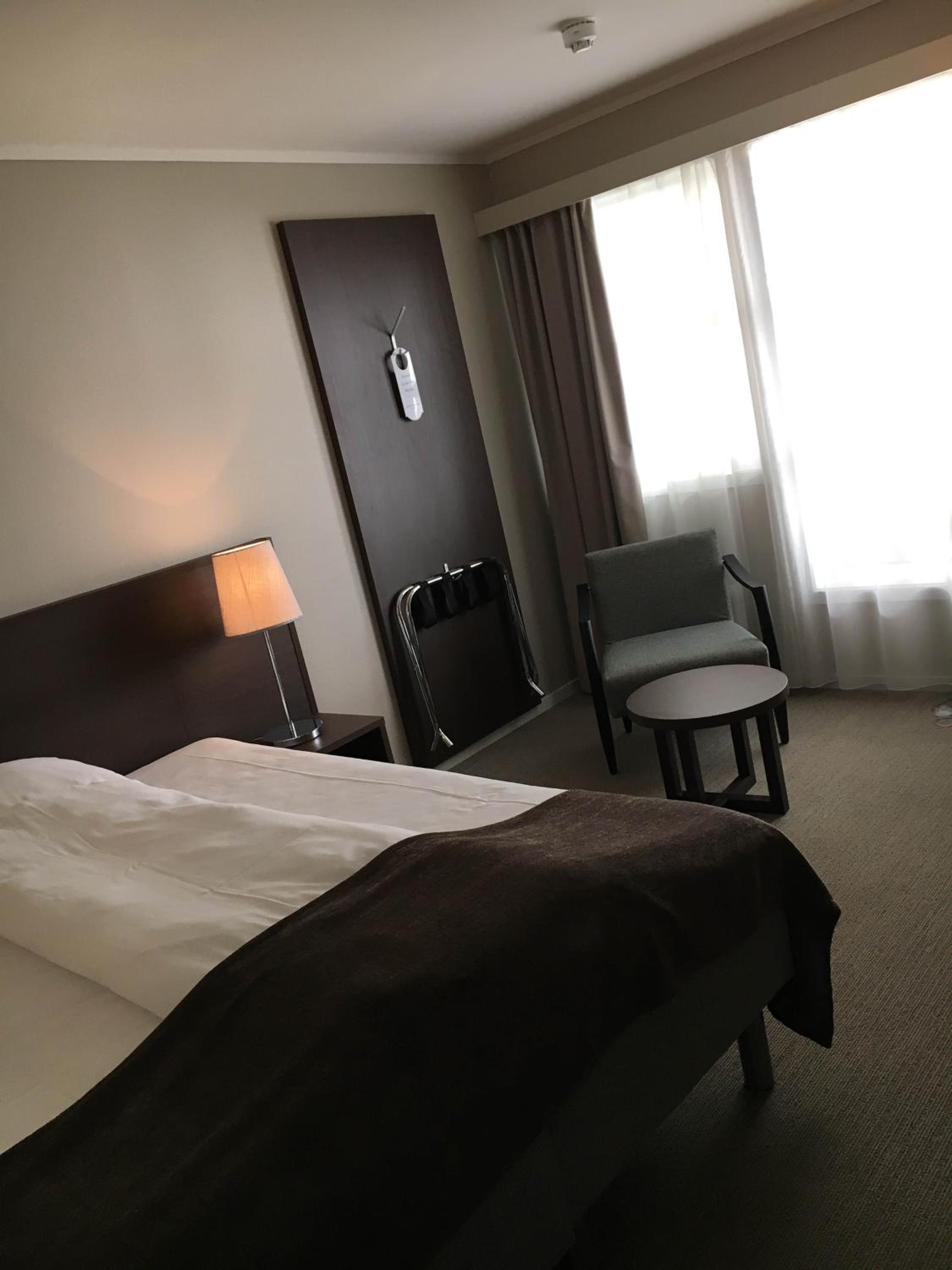 Room, Single, Separate Building