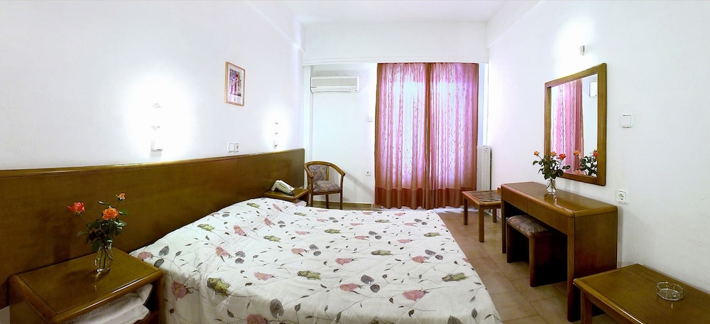 Irinna Hotel 11/31