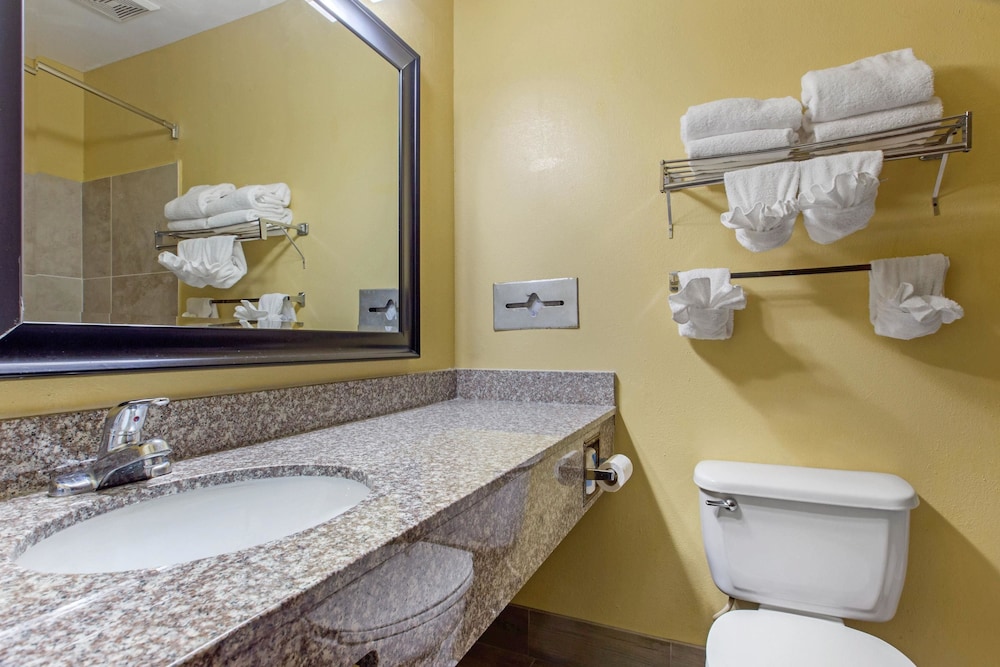 Quality Inn Williamston NC 9/27