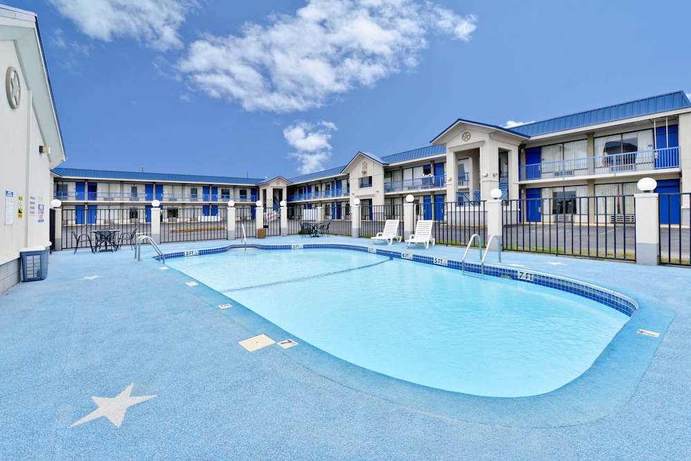 Americas Best Value Inn Hillsboro 3/25