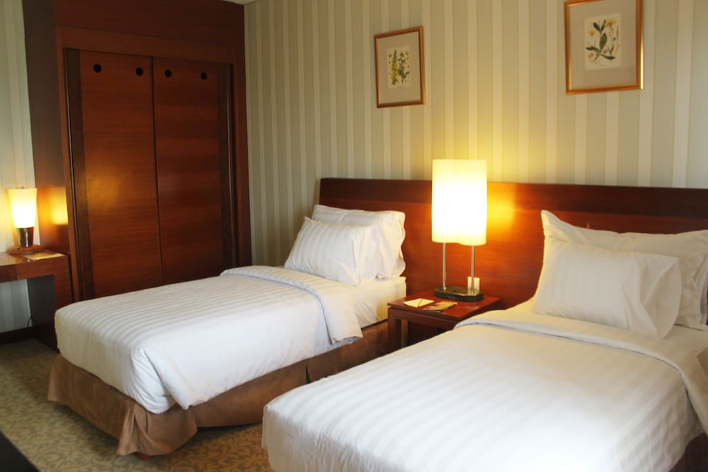 Deluxe, Twin Beds