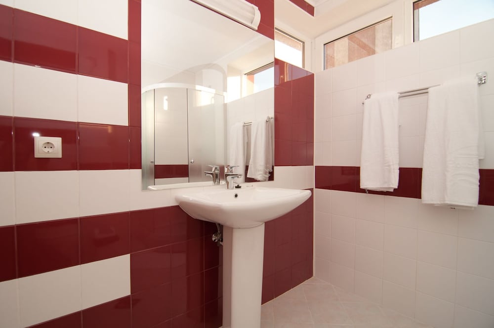 Hotel Nevis Wellness And Spa 25/25