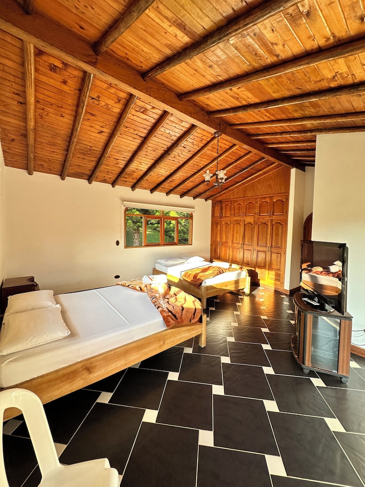 Hotel Casa Linda Guatape 9/32