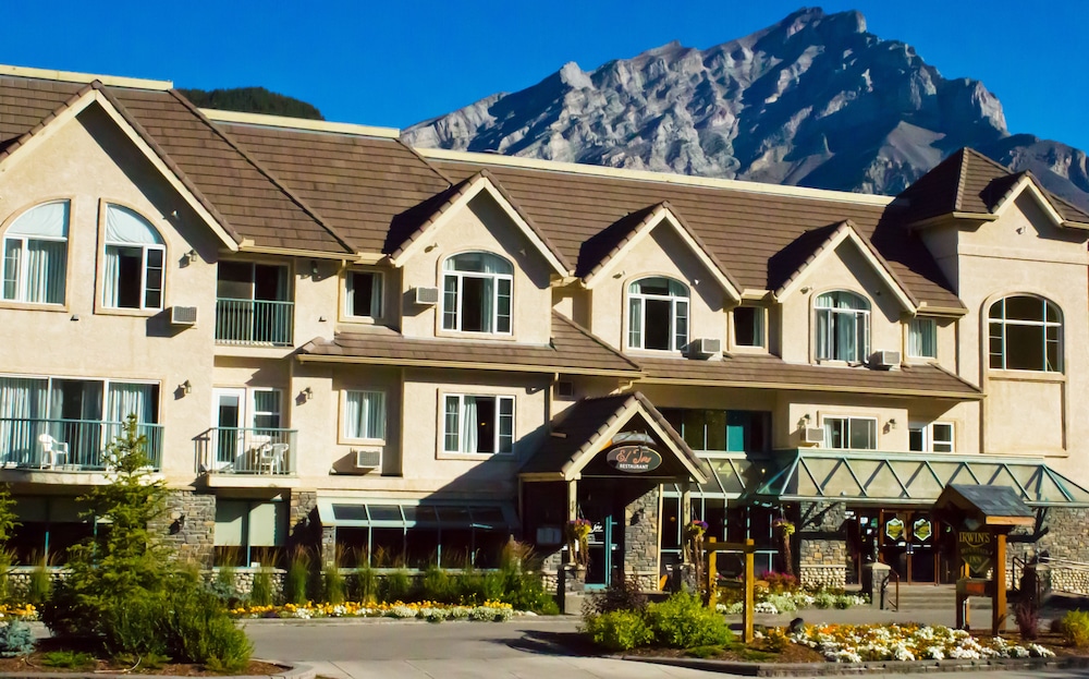 Irwins Mountain Inn Hotel 13/98