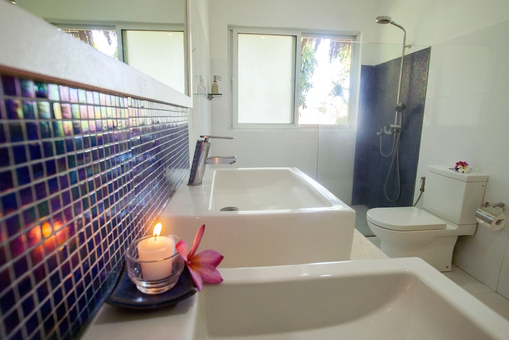 Atmosphere Resorts And Spa 24/70