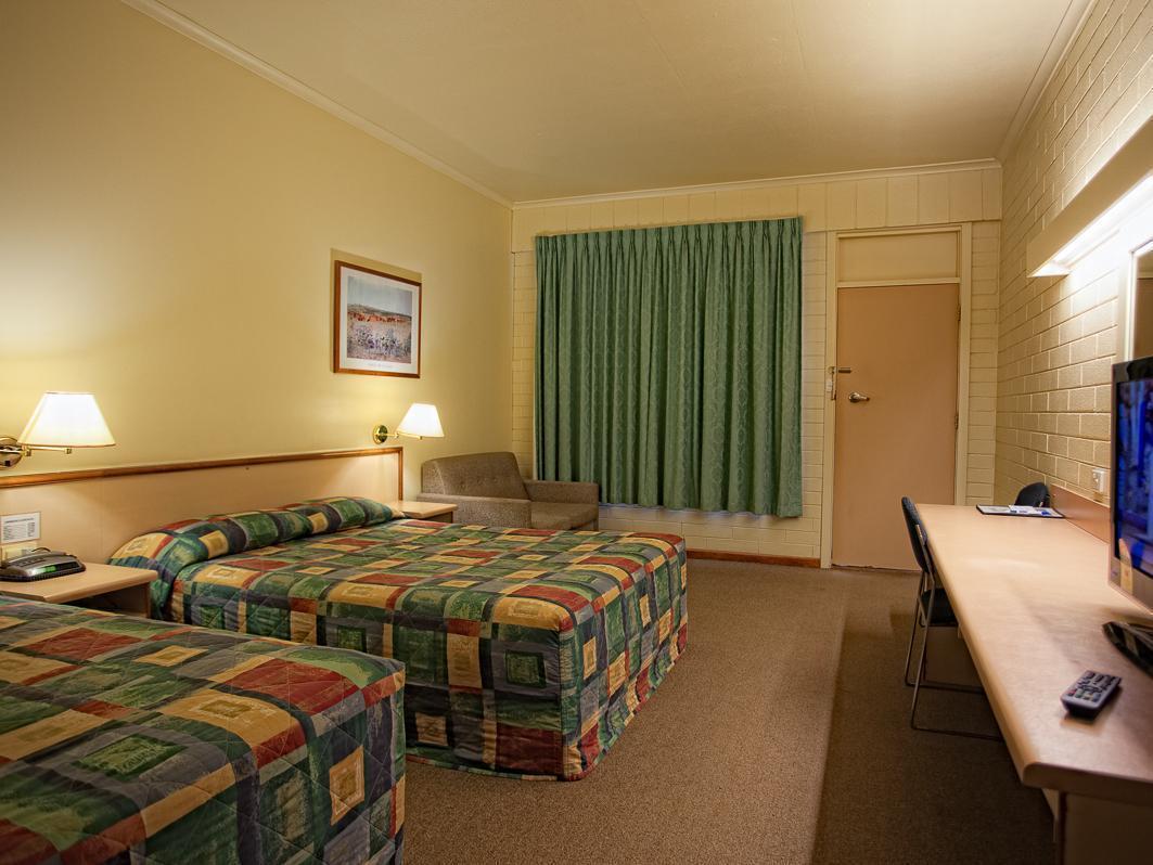 Motel, Standard