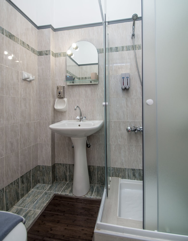 Syros Atlantis Hotel 49/50