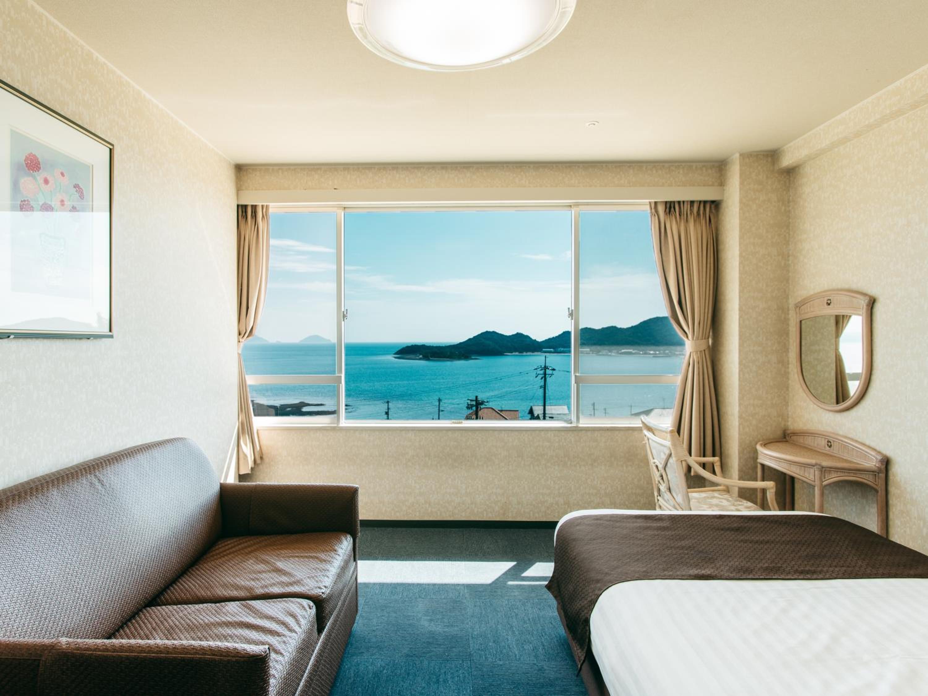Semi Room, Semi Double Bed, Private Bathroom