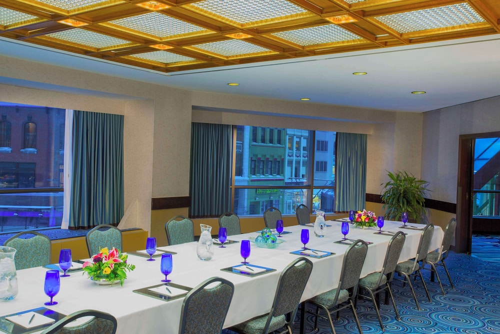 Hyatt Regency Buffalo 51/60