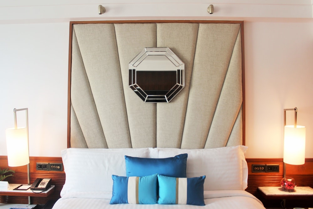 Intercontinental Marine Drive Mumbai 51/78