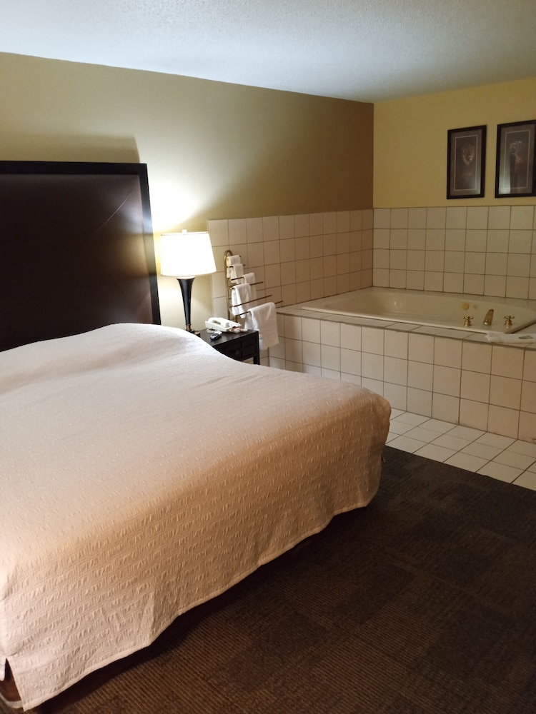 Americas Best Value Inn Webster City 33/53