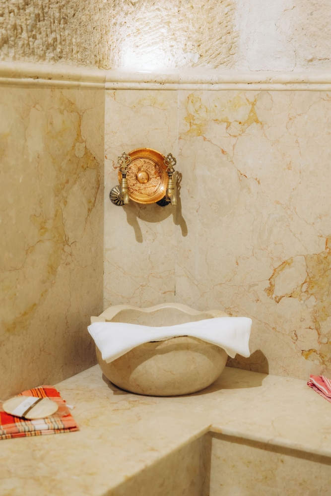 Sah Saray Cave Suites Halal Hotel 36/61