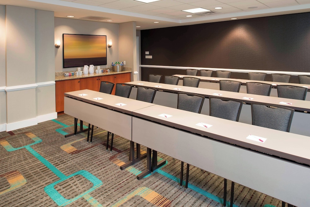 Residence Inn Toledo Maumee 21/28