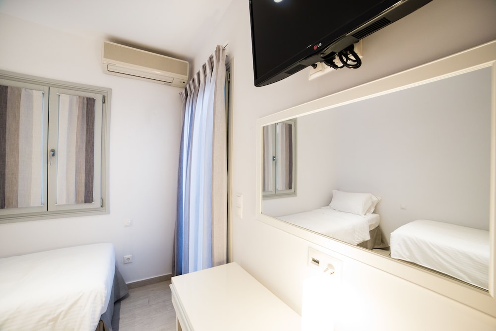 جناح سوبيريور بسريرين كوين بغرفتي نوم بحوض جاكوزي، Anemomylos Residence 8/10