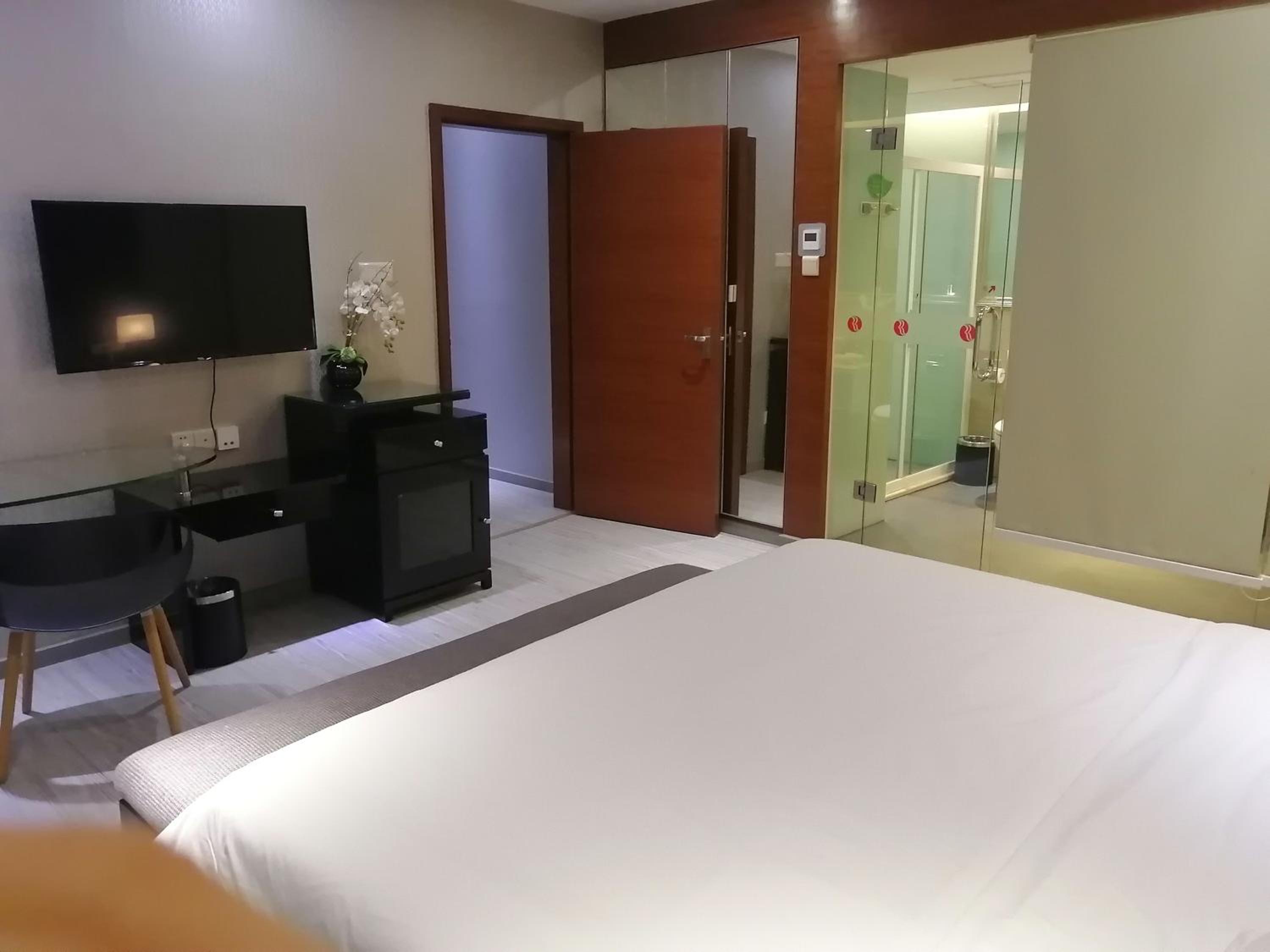 Ramada by Wyndham Meizhou 10/40