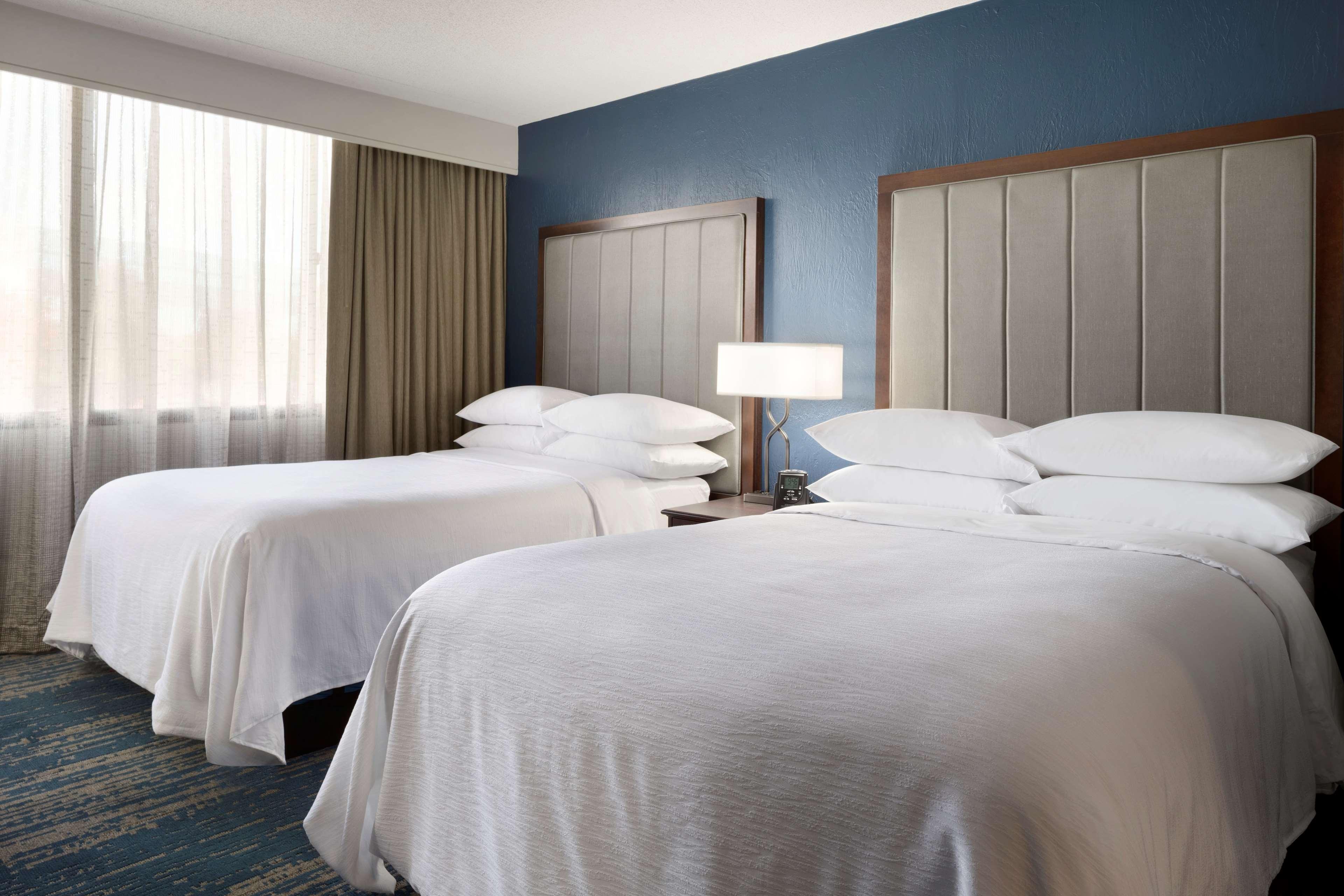PREMIUM, SUITE, 2 DOUBLE BEDS, ACCESSIBLE