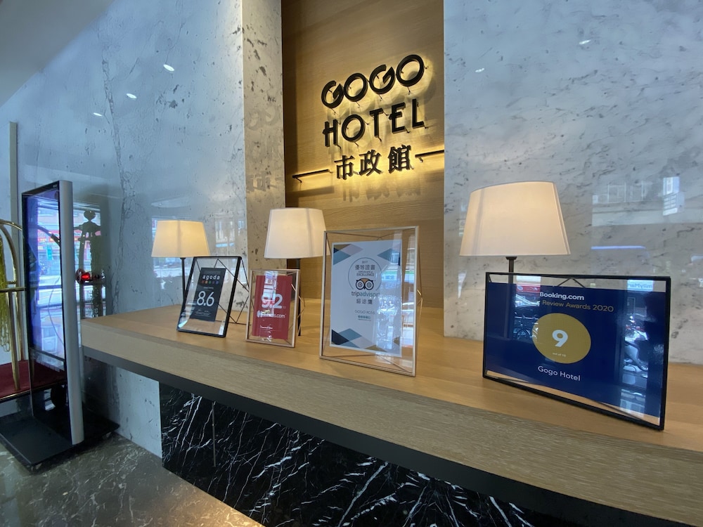 Gogo Hotel 50/56