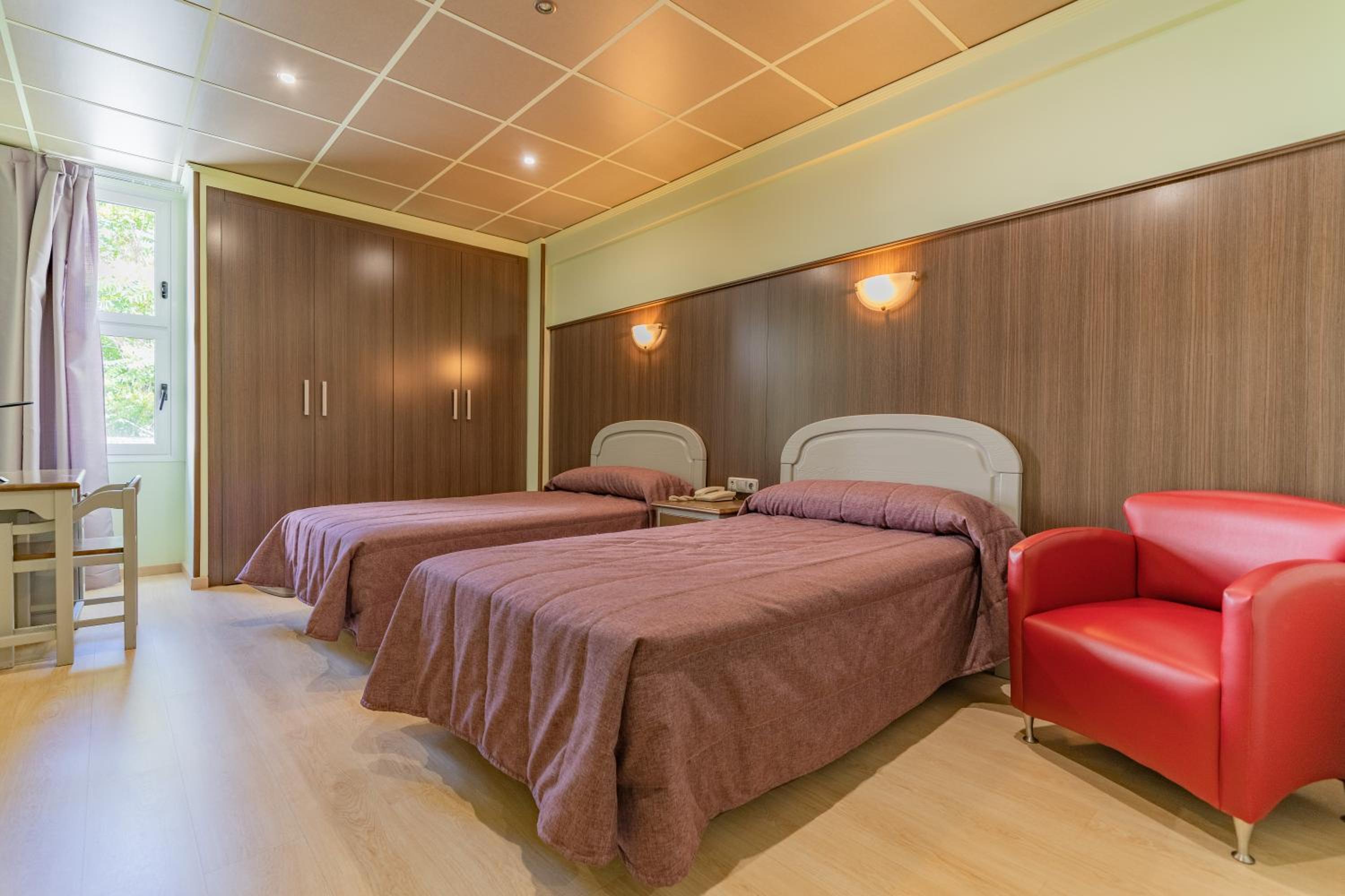HOTEL MONREAL 16/50