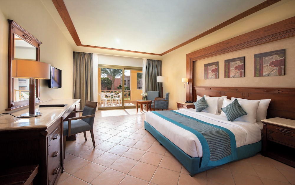 Charmillion Club Resort 11/48