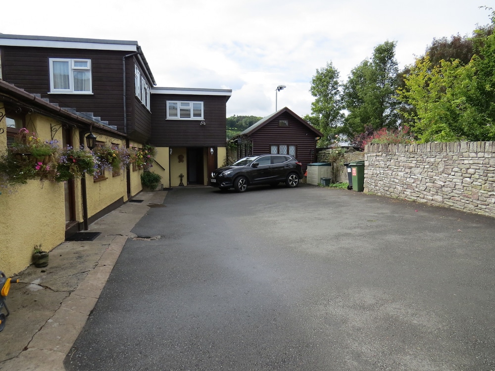 Borderers Guesthouse 24/31