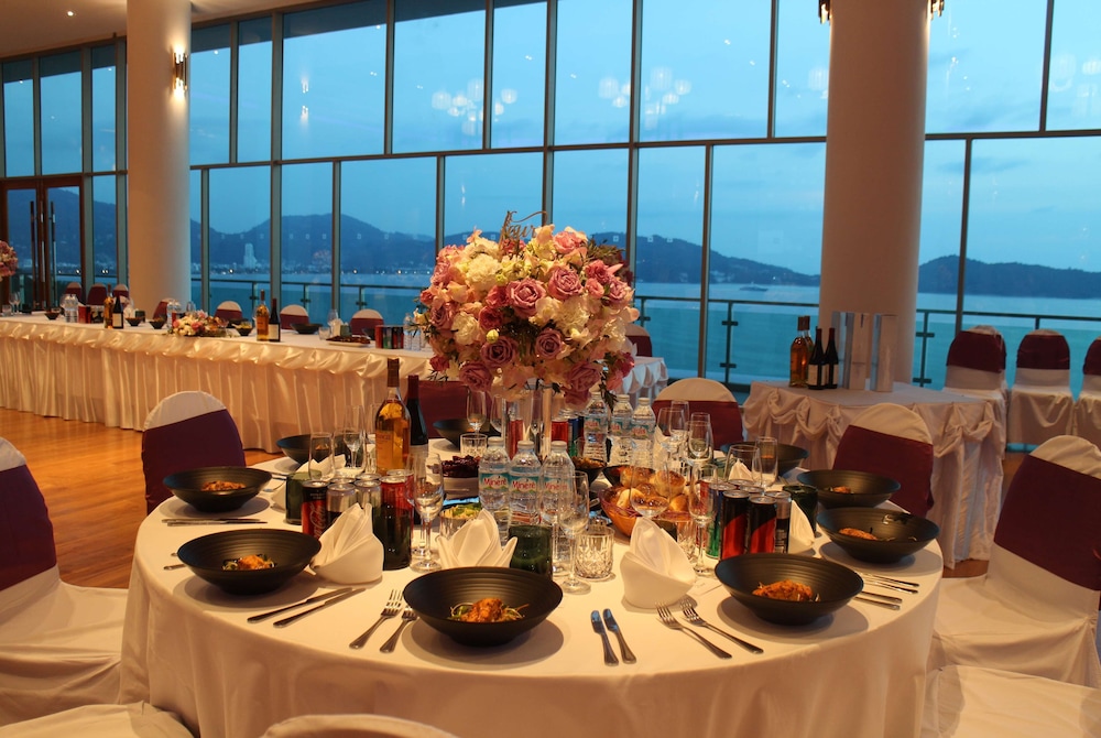 Wyndham Grand Phuket Kalim Bay 65/74