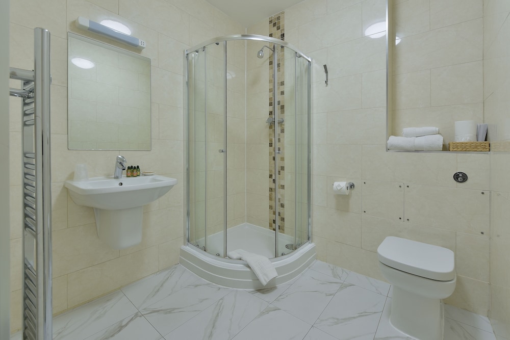 The Bocardo Hotel 27/32