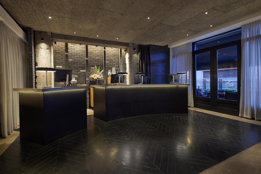 Lobby at Radisson Blu Hotel London Leicester Square, LONDON