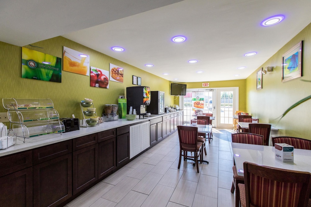 Quality Inn Albertville US 431 31/36