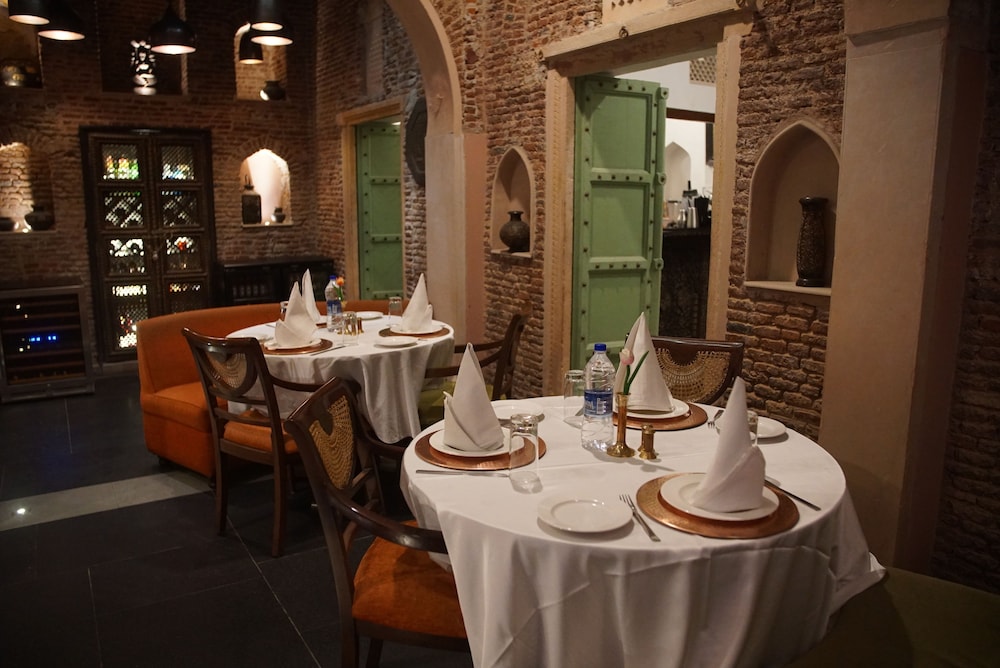 Haveli Dharampura 33/47