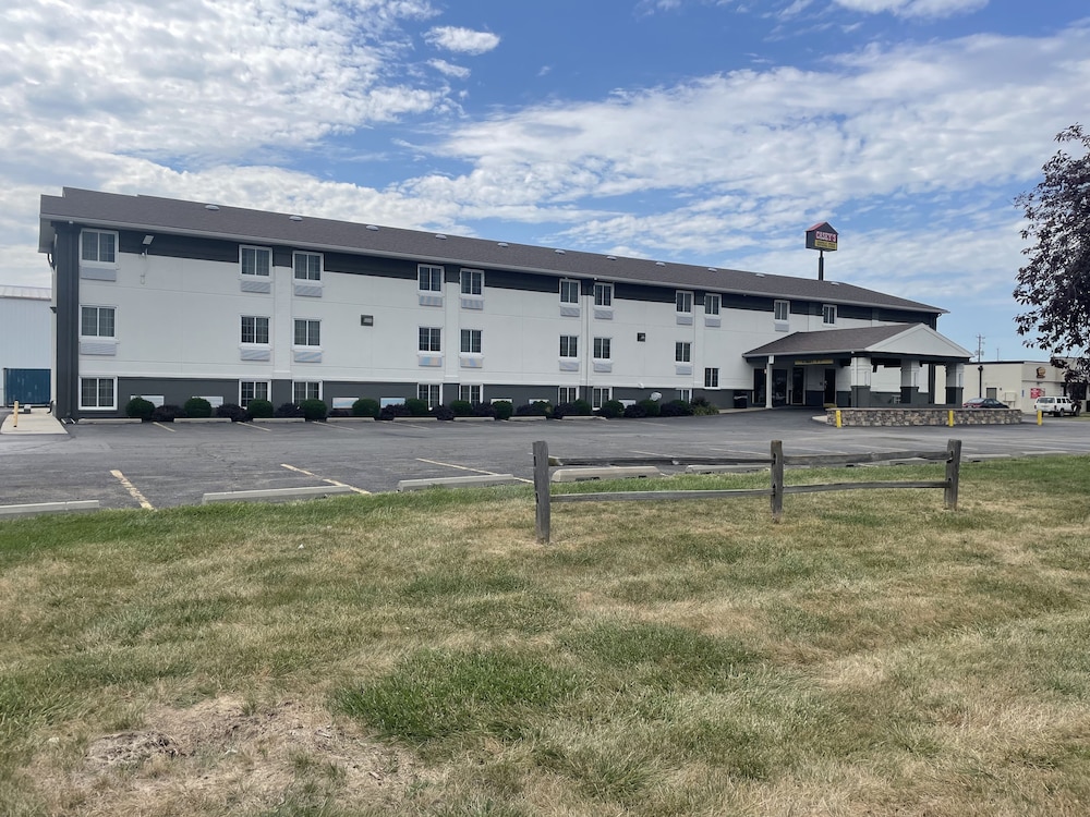 Countryside Inn and Suites Council Bluffs 2/57