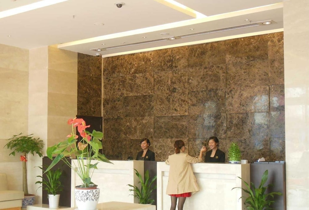 Metropolo Jinjiang Hotels (Nanchang Honggutan Wanda Plaza) 1/22