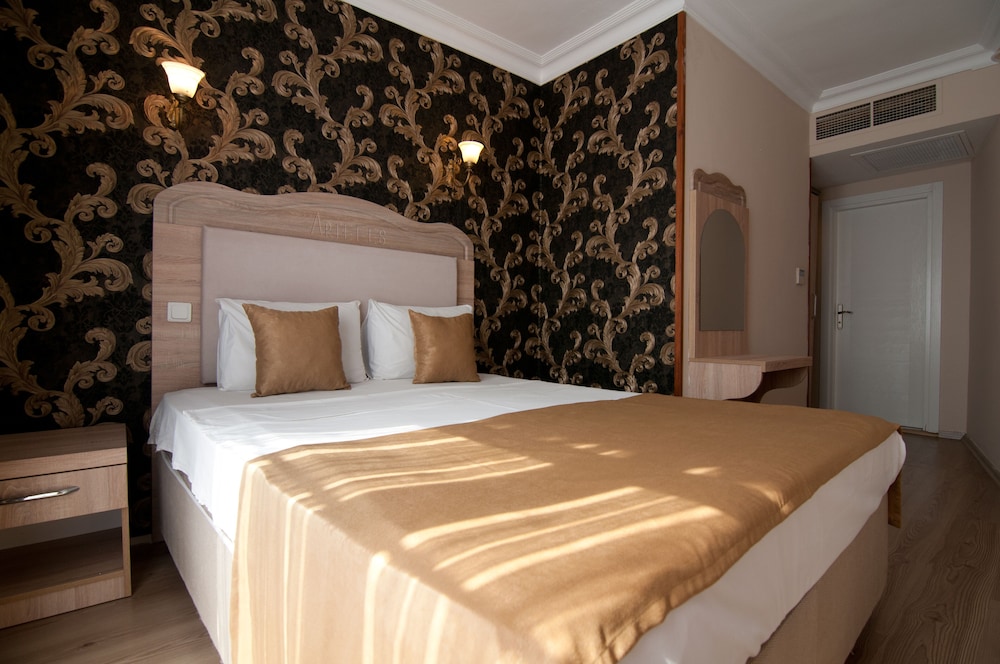 Artefes Hotel 36/70