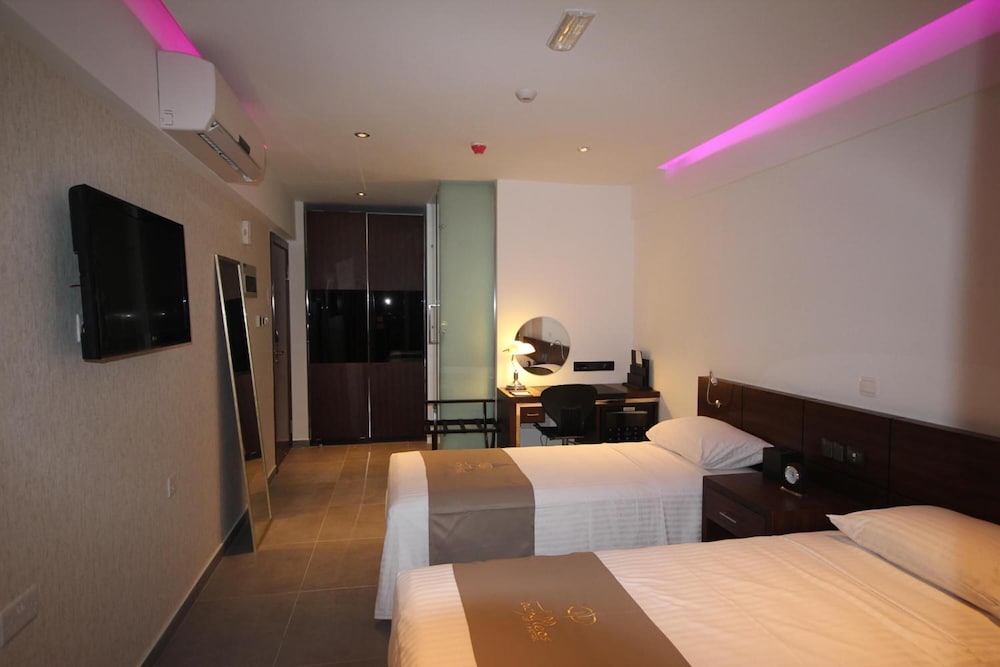 Achilleos City Hotel 12/46